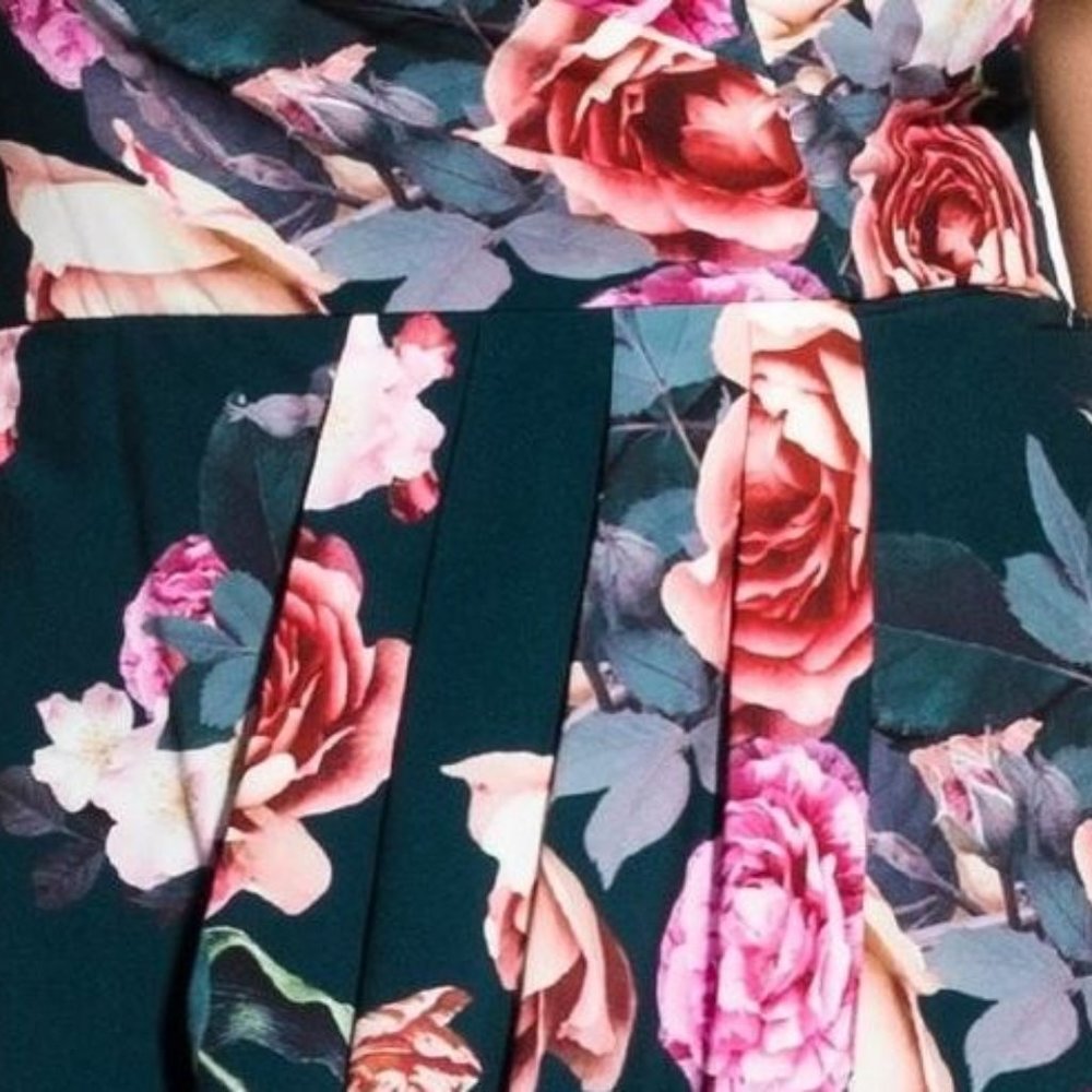 Plus XXL/24 Bursting Floral Maxi Dress in … - Picture 5 of 7